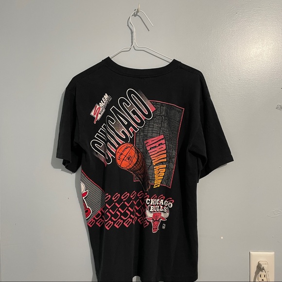 Vintage single stitched 1991 Chicago Bulls tshirt - Picture 12 of 12